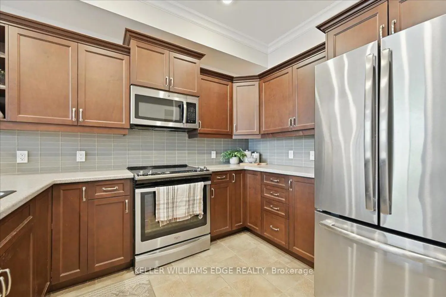 Additional image 5 of 3290 New Street 607
