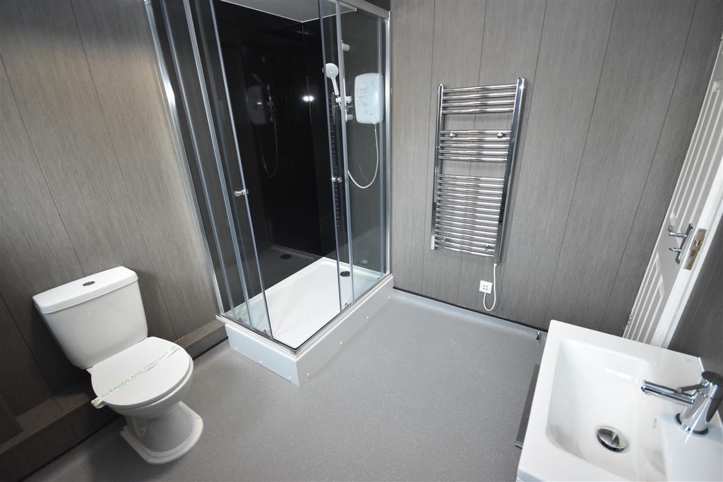 Additional image 9 of 3 bed shared accommodation to rentRuth First House, Claypath, Durham DH1