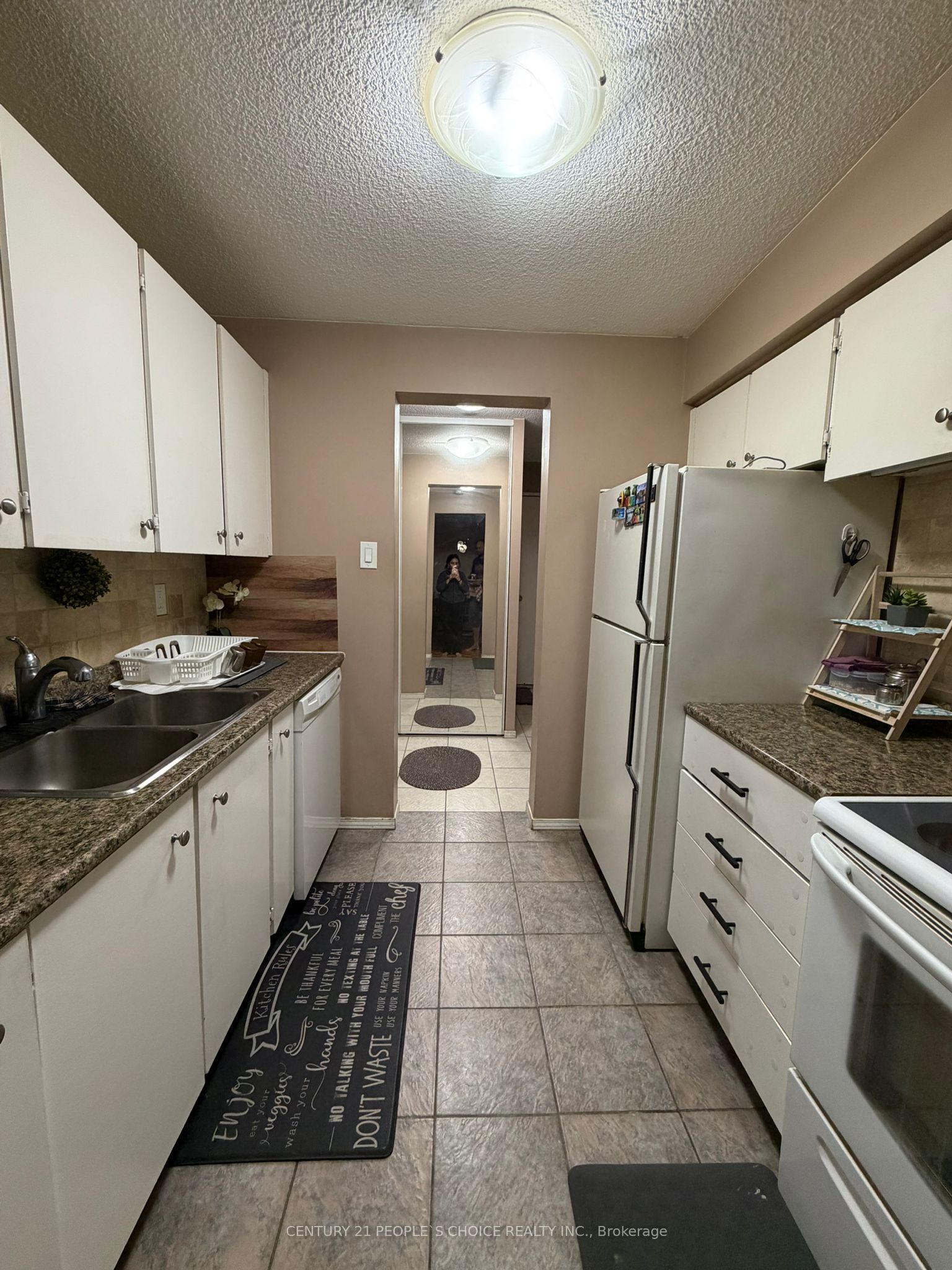 Additional image 2 of 725-2121 Roche Court, Mississauga, ON, L5K 2C7