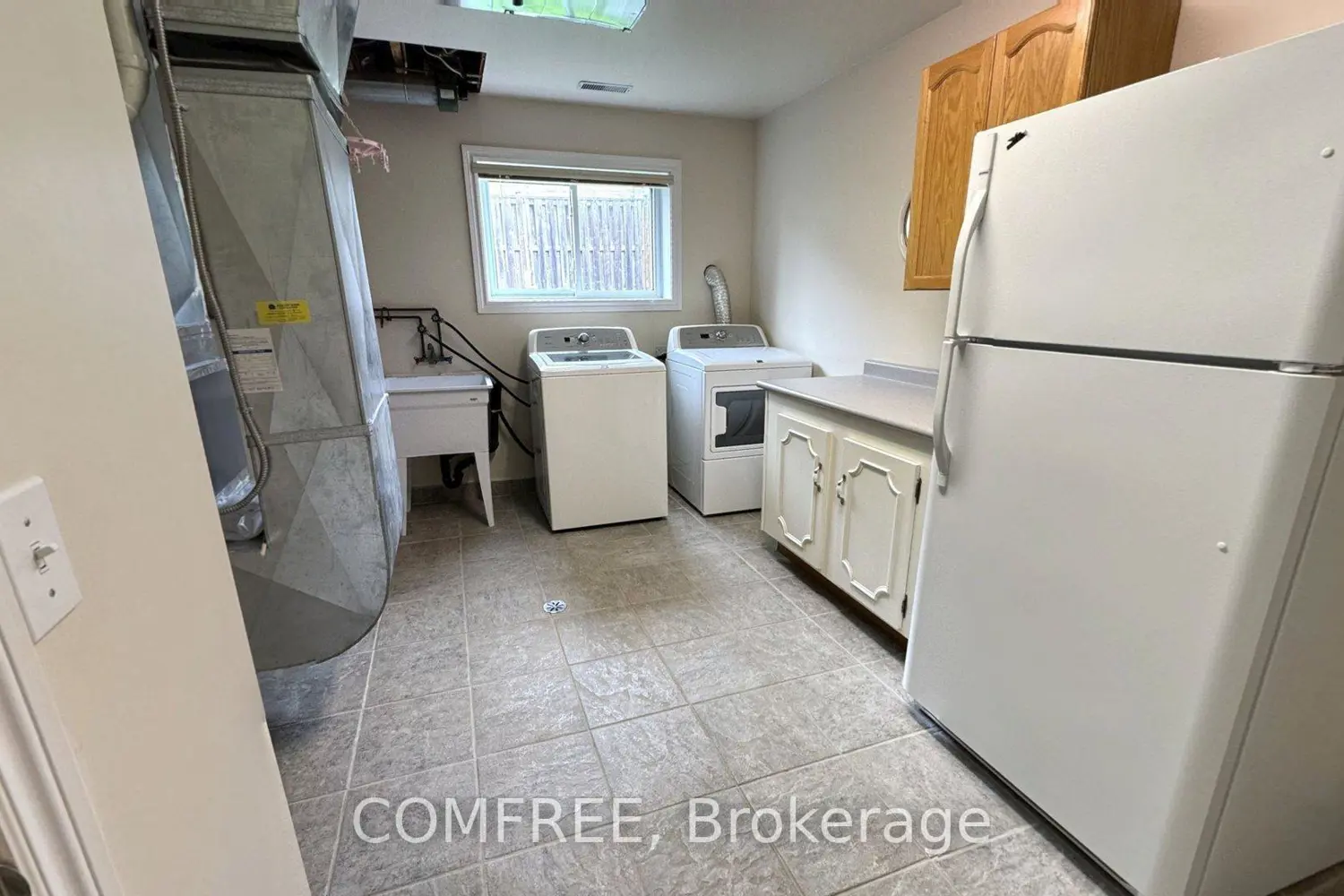 Additional image 15 of 372 East Puce Road