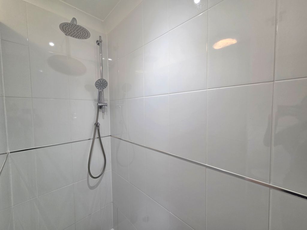 Additional image 18 of 4 bed property to rentMeadowbank Road, Falmouth TR11