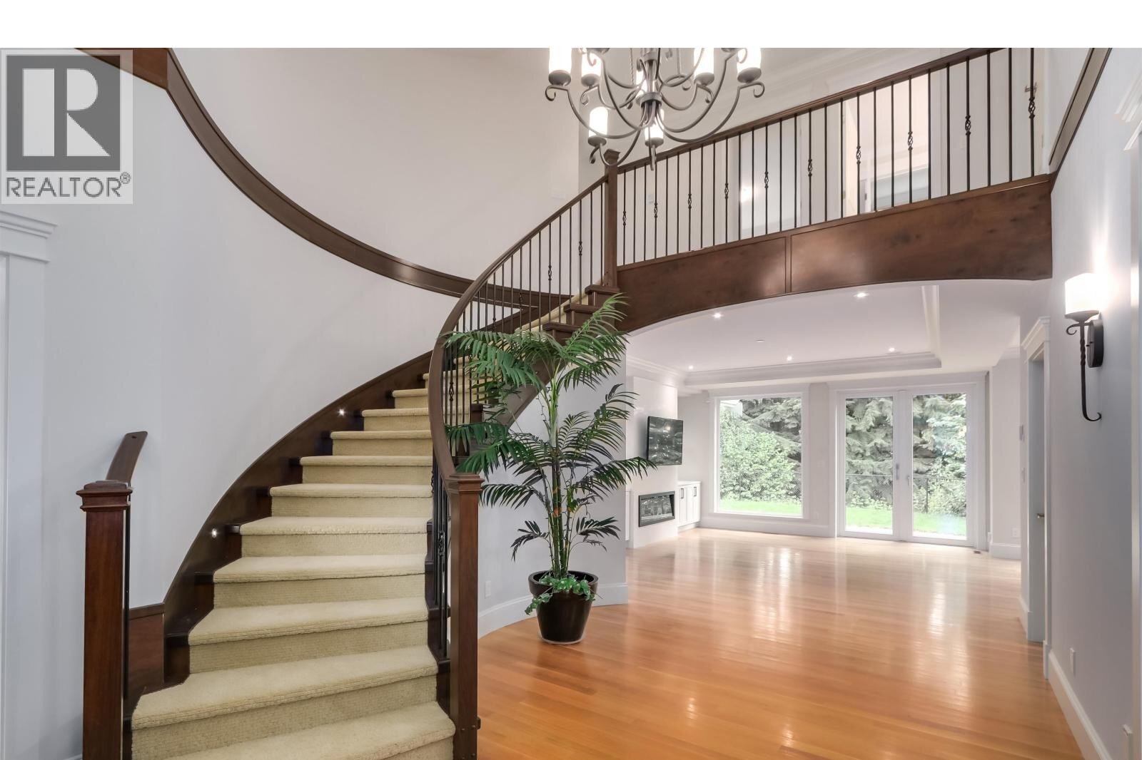 Additional image 8 of 352 St.james Crescent, West Vancouver, BC, V7S1J8