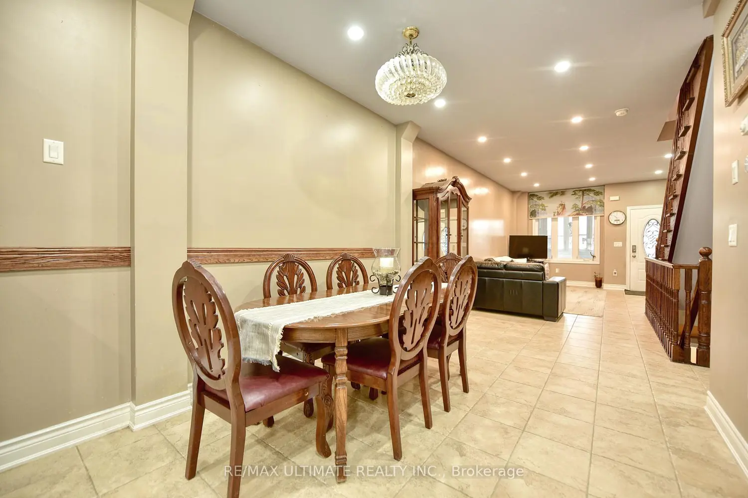 Additional image 9 of 227 Earlscourt Avenue