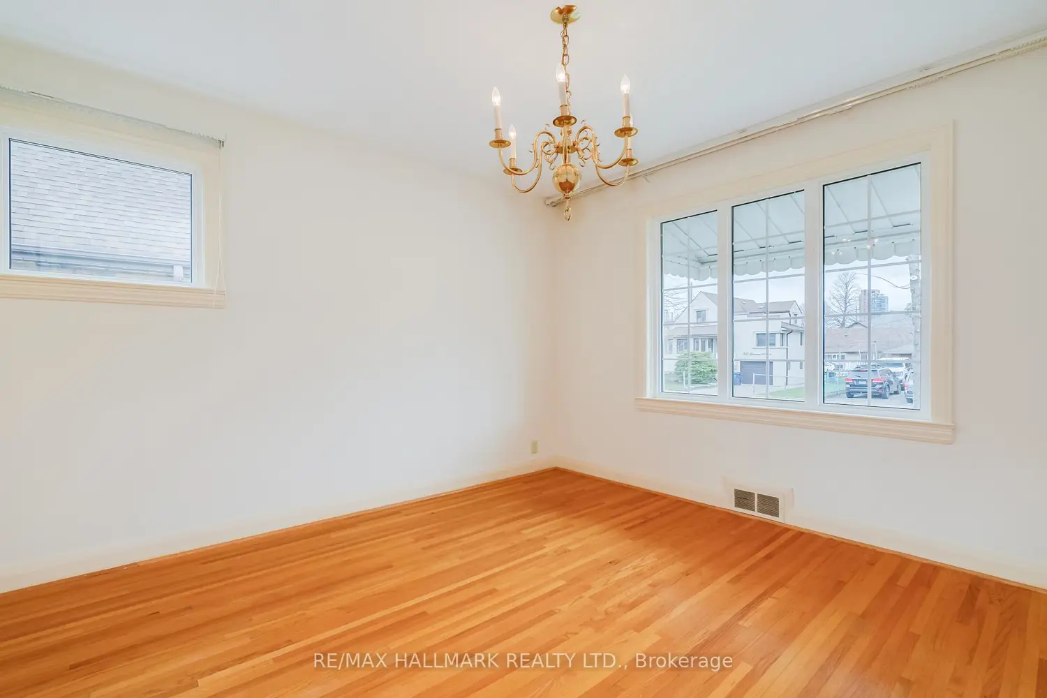 Additional image 3 of 945 Glencairn Avenue