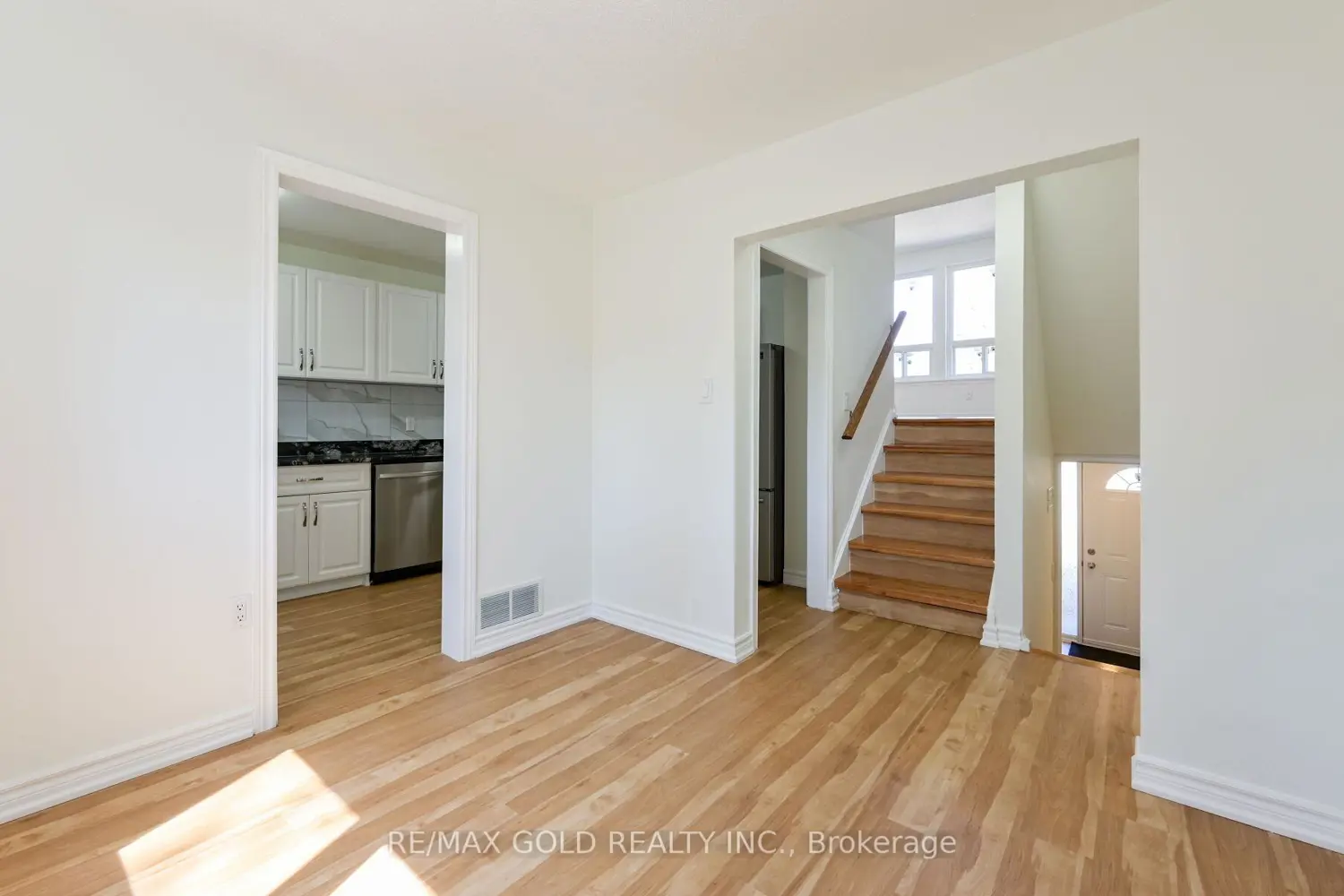 Additional image 4 of 1601 Albion Road 266