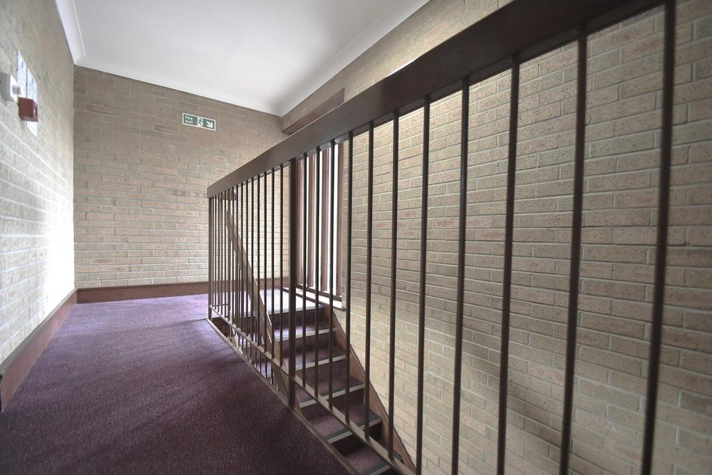 Additional image 2 of 2 bed flat to rent47 Victoria Avenue, Shanklin PO37