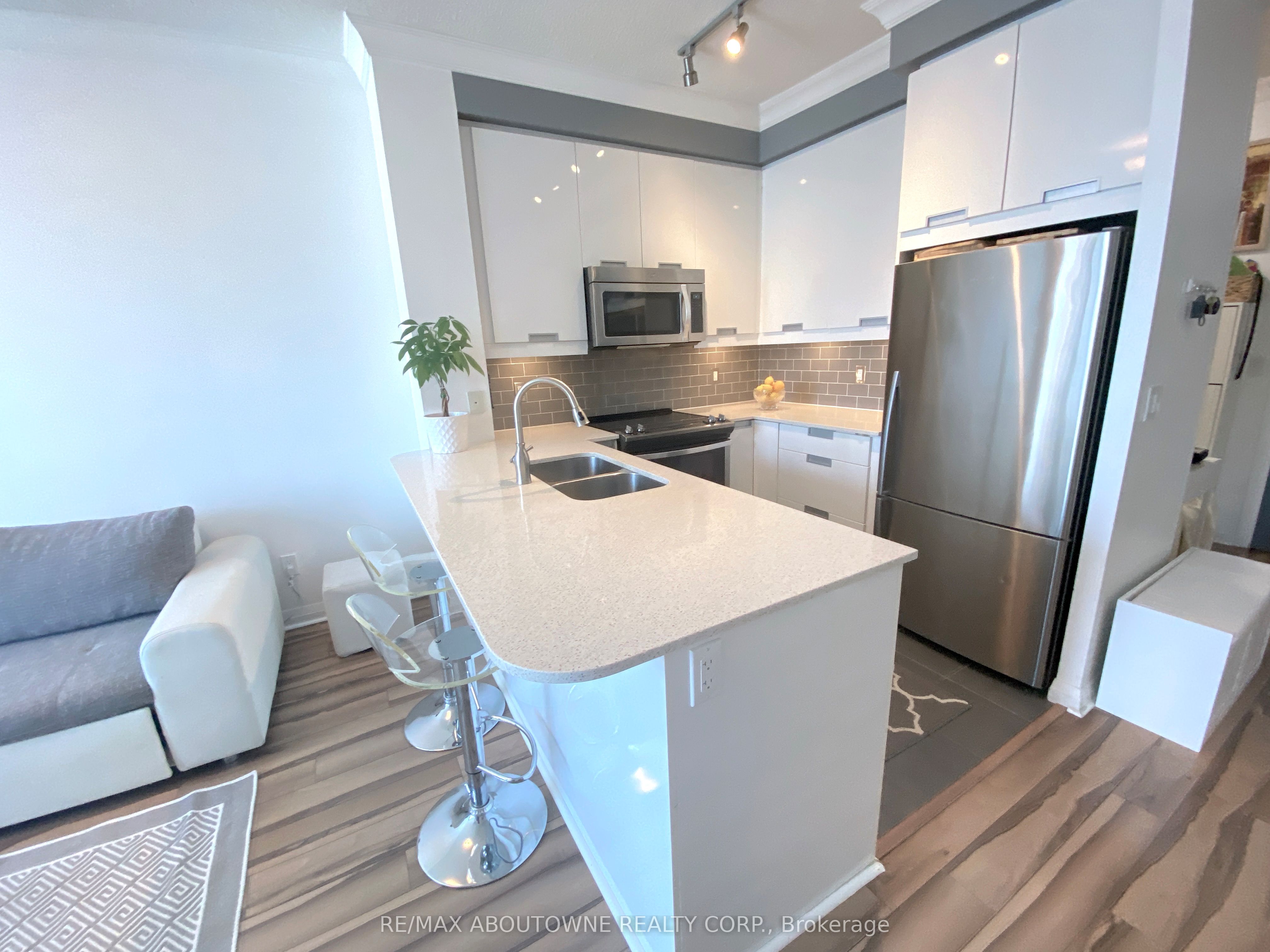 Additional image 4 of 1503-75 Eglinton Avenue W, Mississauga, ON, L5R 0E5
