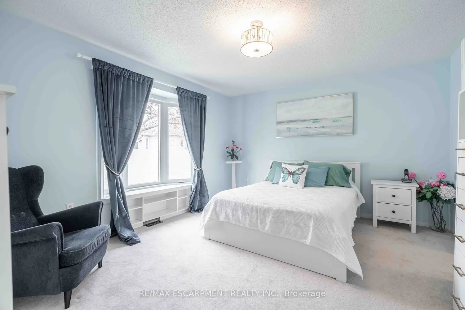 Additional image 9 of 195 Silverbirch Boulevard