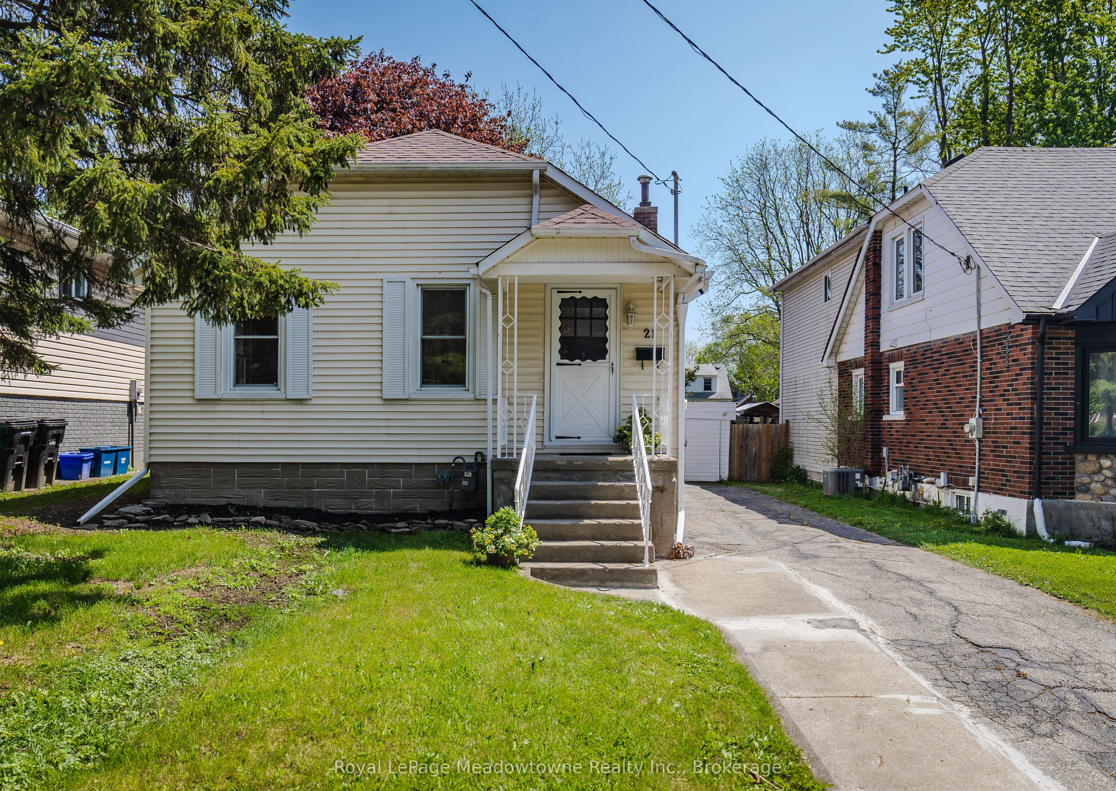Additional image 3 of 21 Elgin Street N, Cambridge, ON, N1R 5G8
