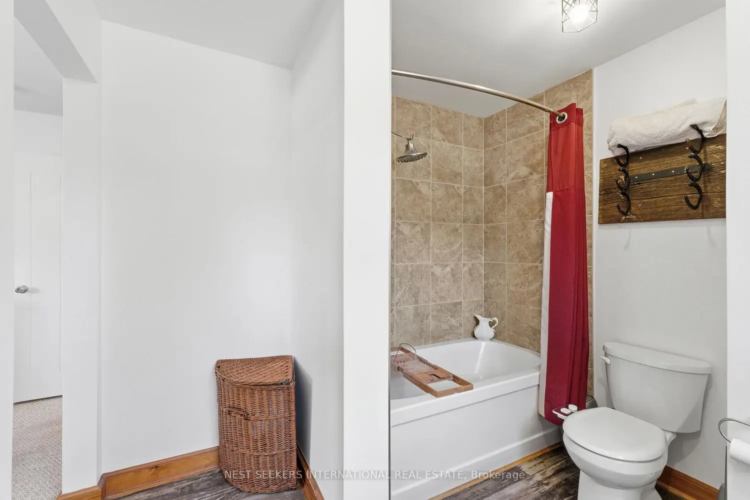 Additional image 17 of 3184 Ravenscliffe Road
