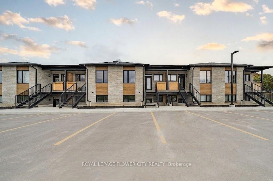 25-440 Wellington Street, Wellington North, ON, N0G 2L2