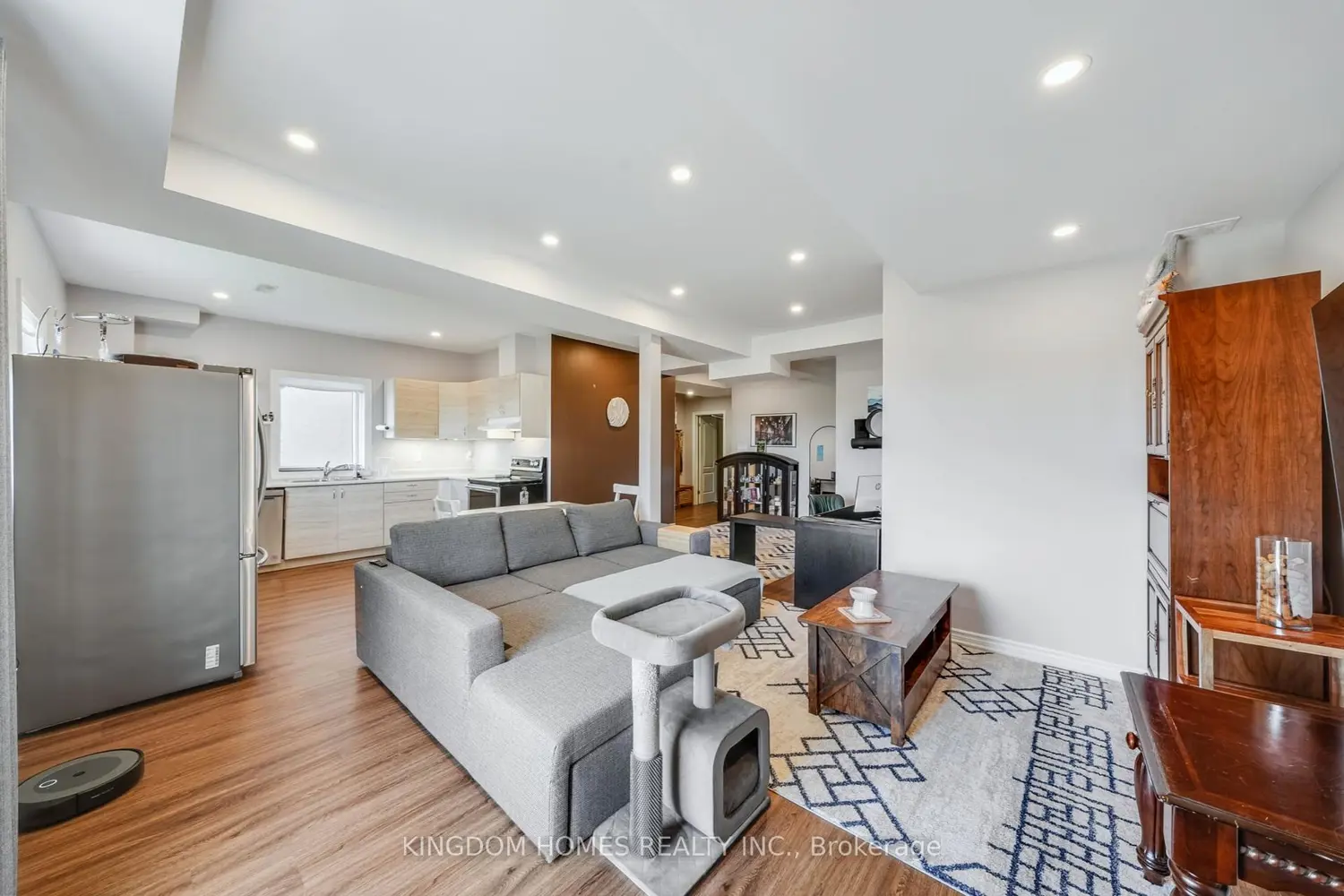 Additional image 20 of 1152 Peelar Crescent