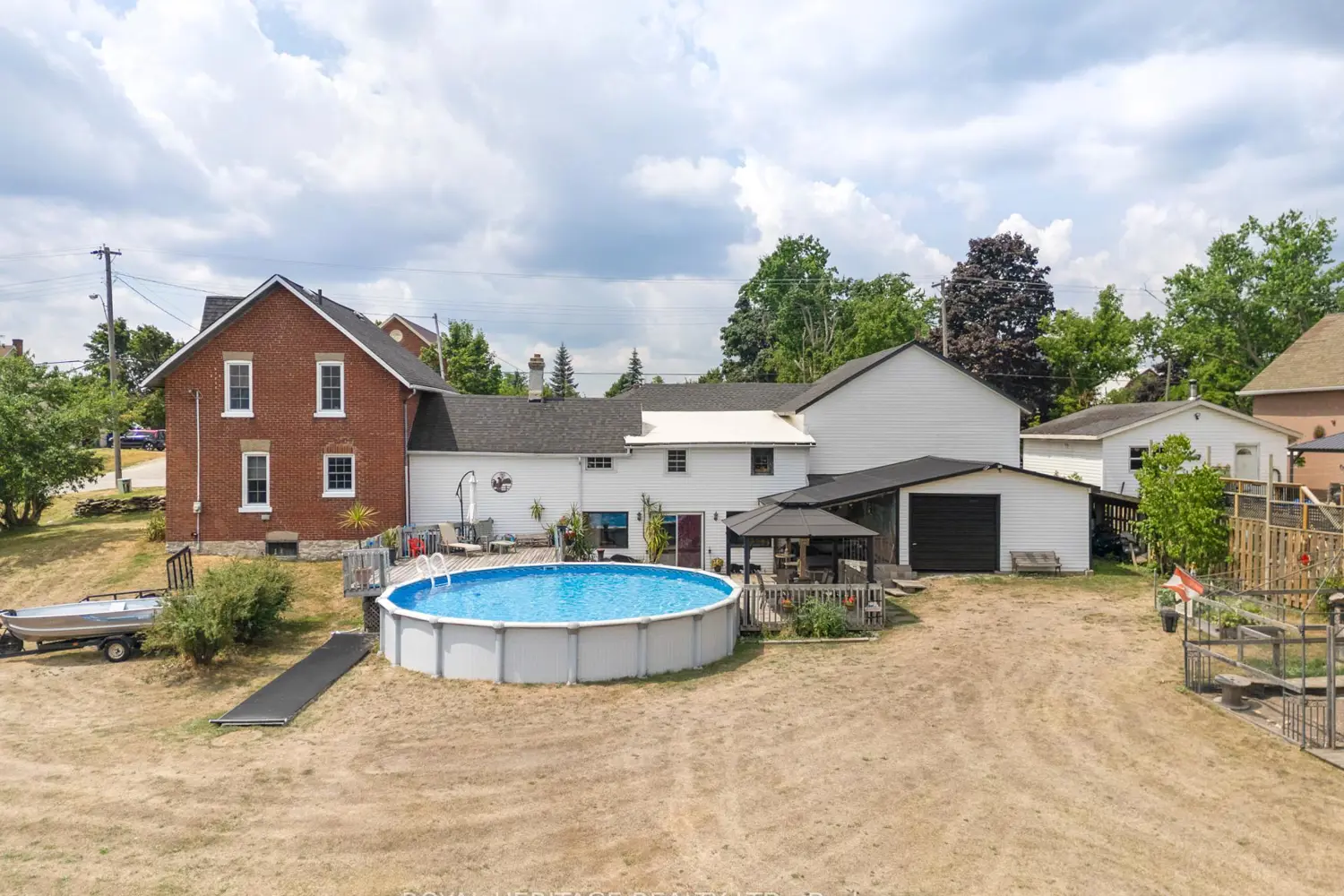 1984 Sturgeon Road