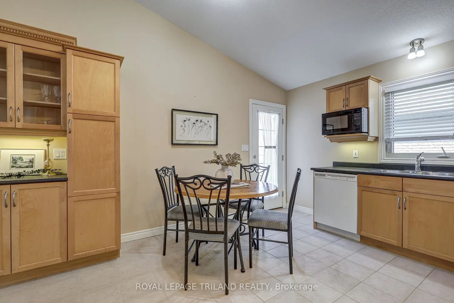 19 Oriole Lane photo 5