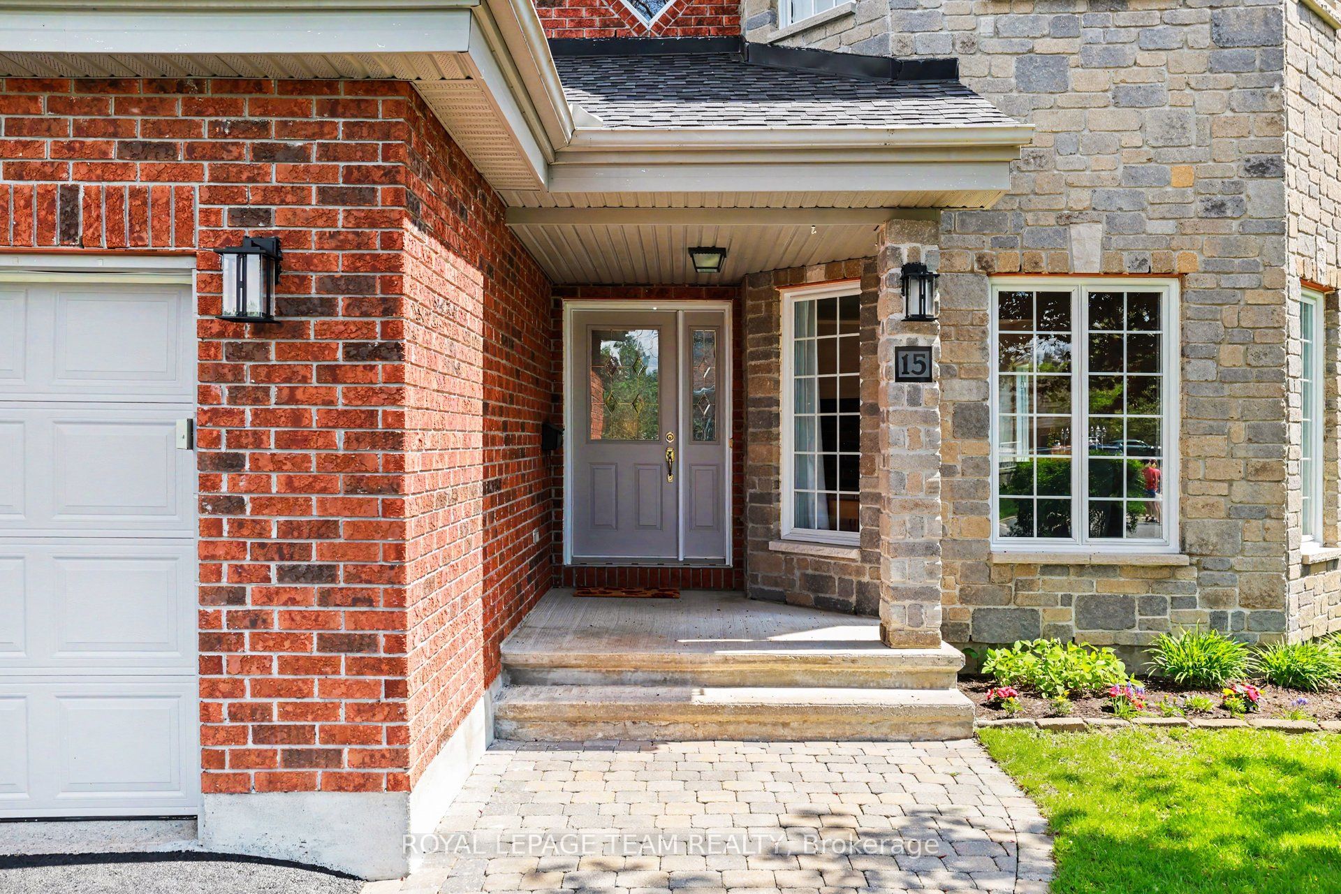 Additional image 3 of 15 Ladybirds Crescent, Ottawa, ON, K2S 1Z6