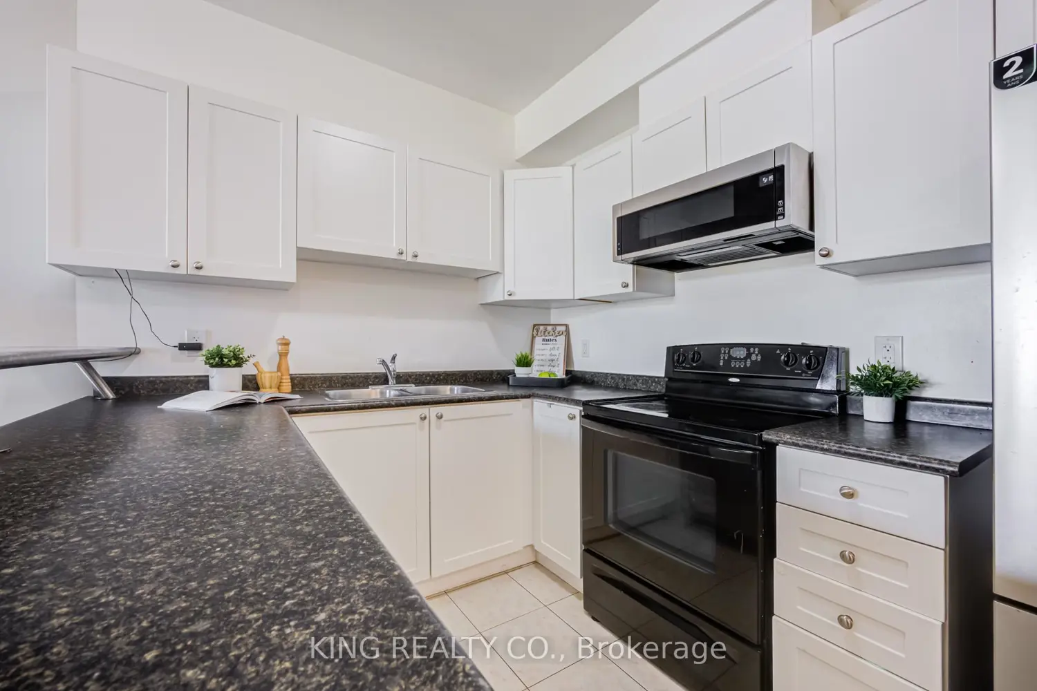 Additional image 11 of 36 Gibson Avenue 27