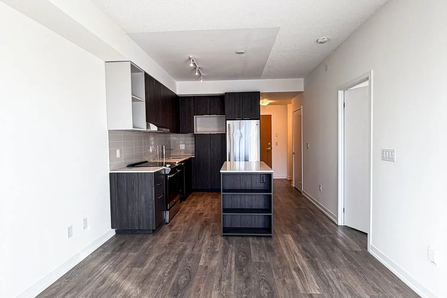 Additional image 5 of 2520 Eglinton Avenue 1702