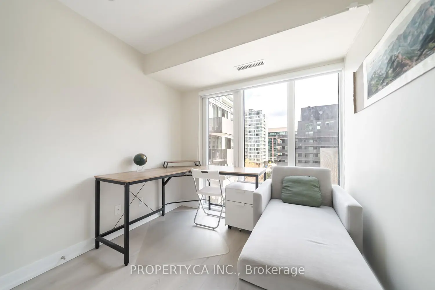 Additional image 3 of 38 Monte Kwinter Court 606