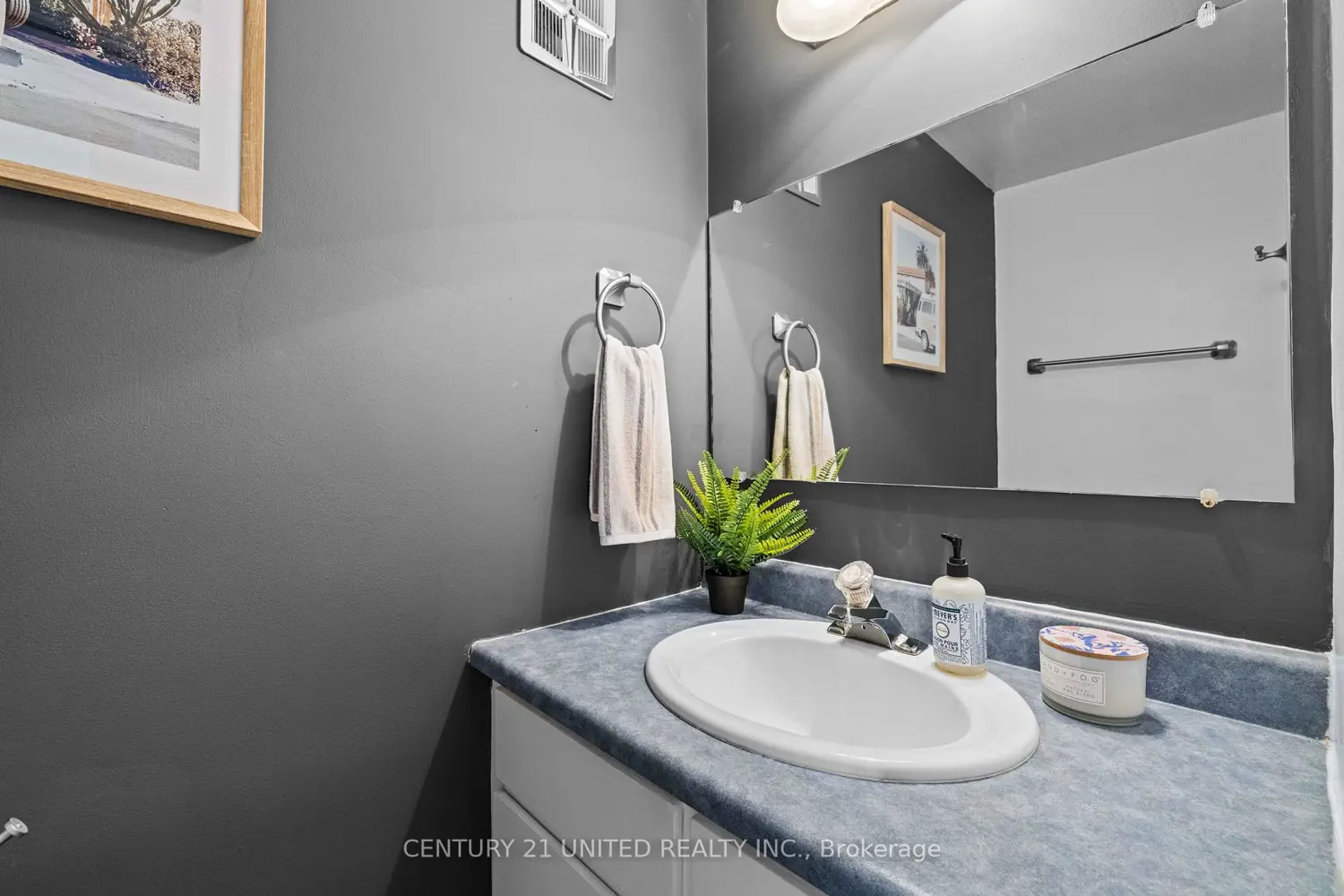 Additional image 11 of 1227 Cartier Boulevard