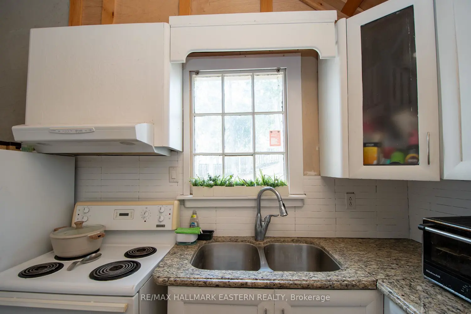 Additional image 13 of 2305 Thurstonia Road
