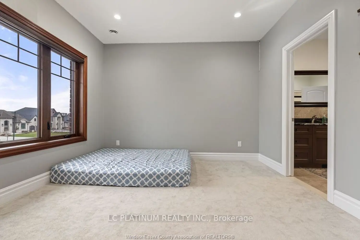 Additional image 13 of 3740 Donato Drive