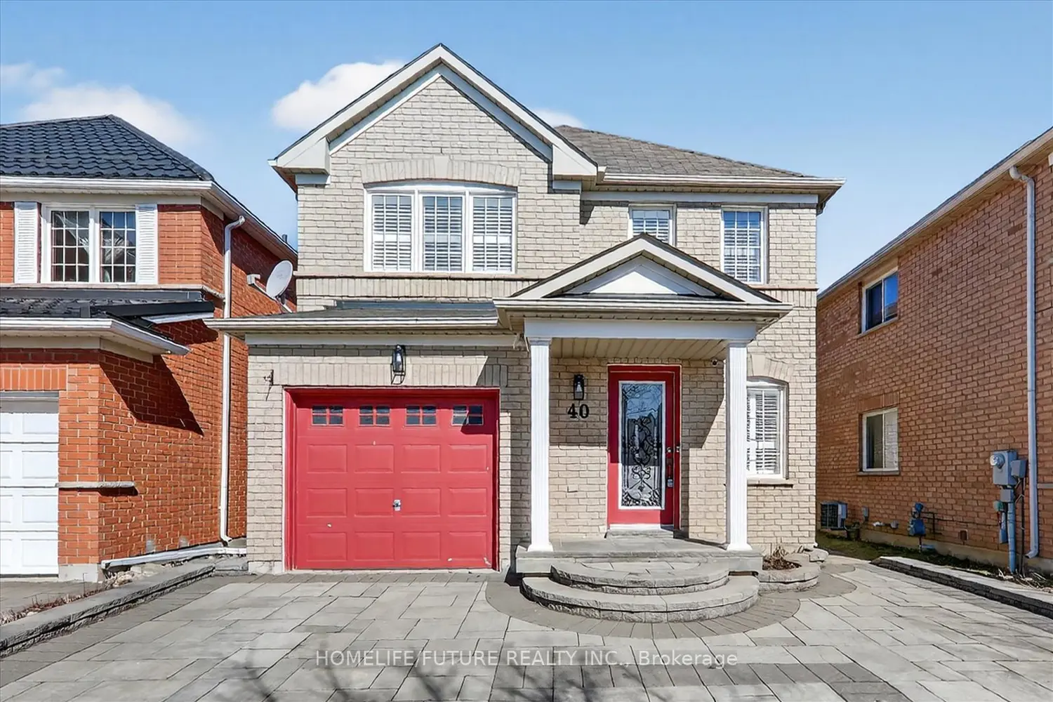 40 Canoe Crescent