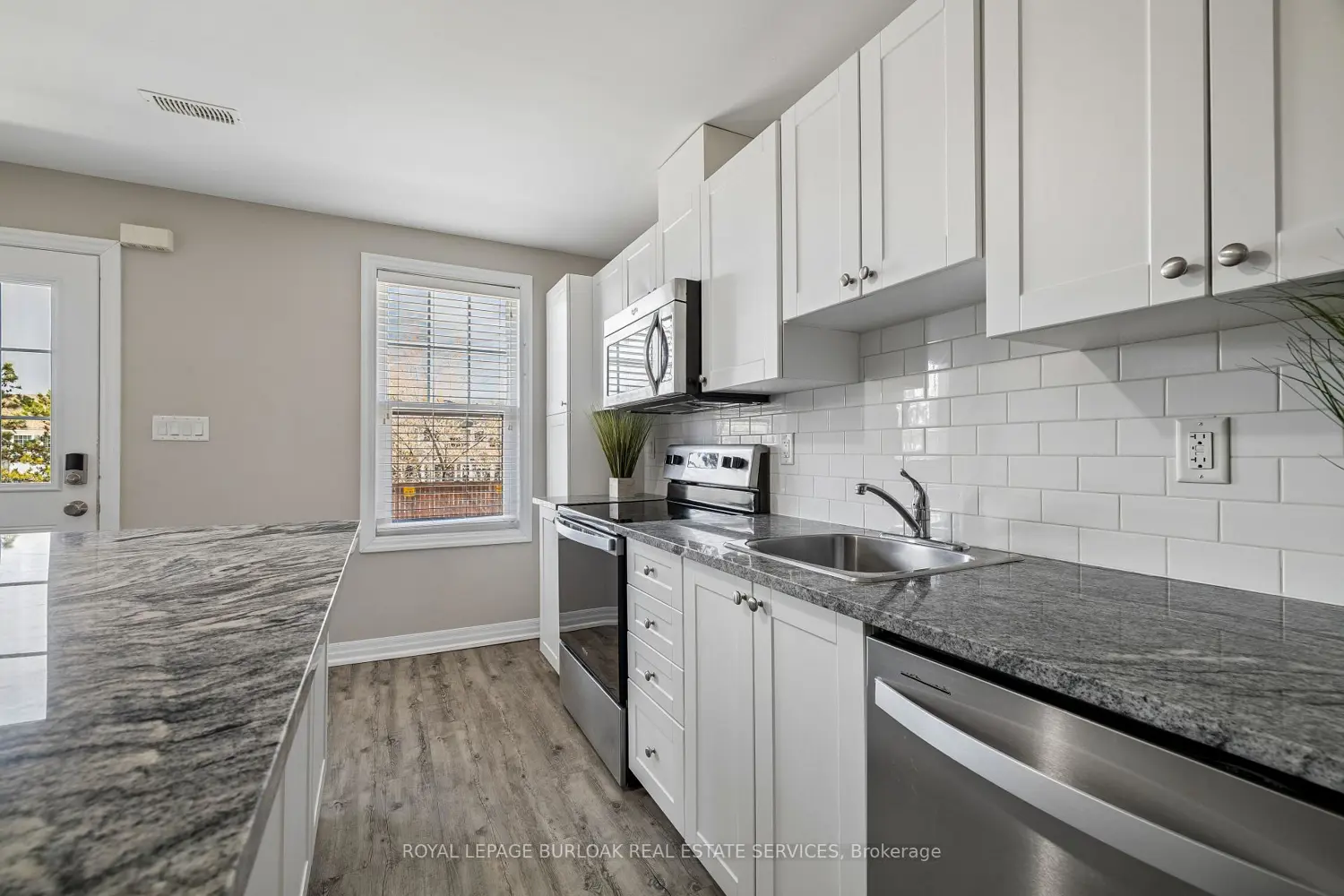 807 Gordon Street 7 photo 5