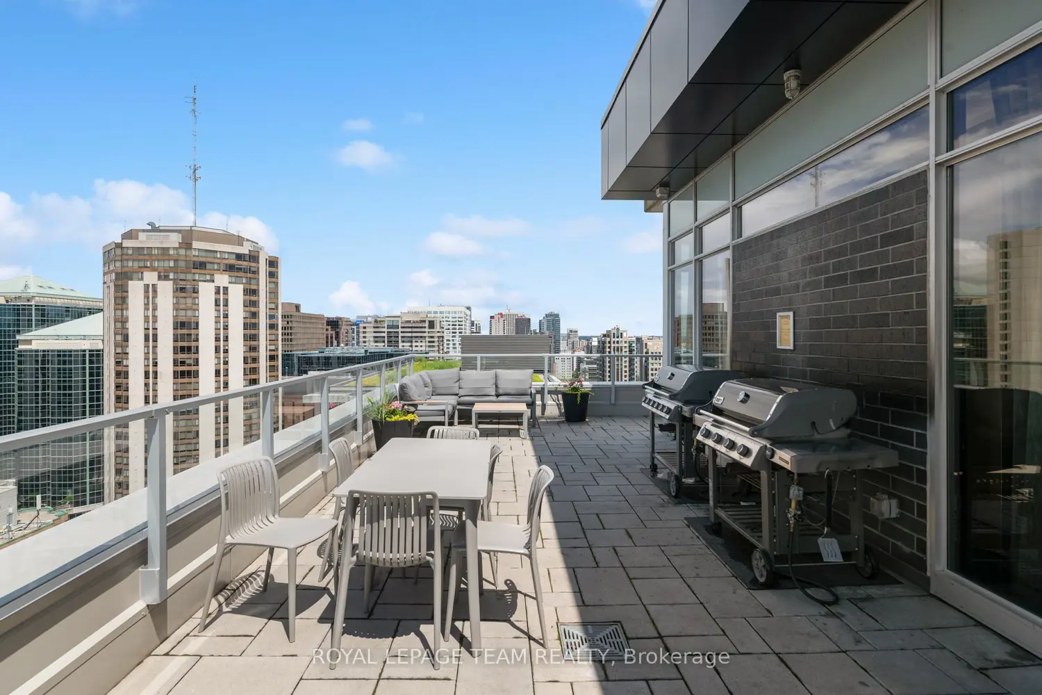 Additional image 3 of 255 Bay Street 409