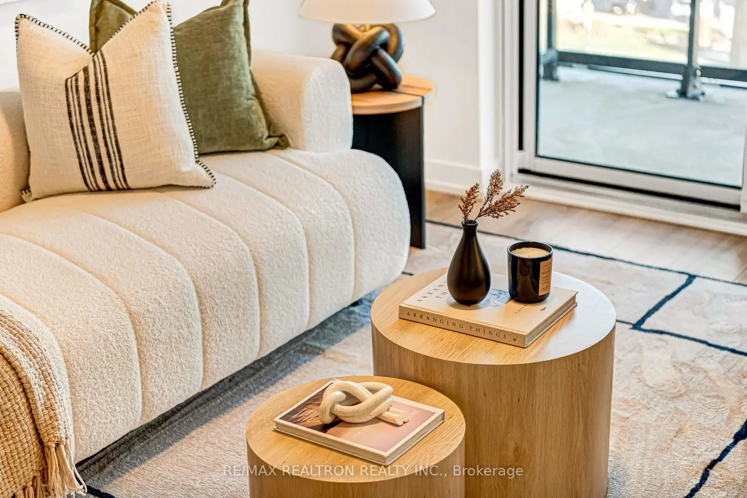 Additional image 18 of 10 Lagerfeld Drive 511