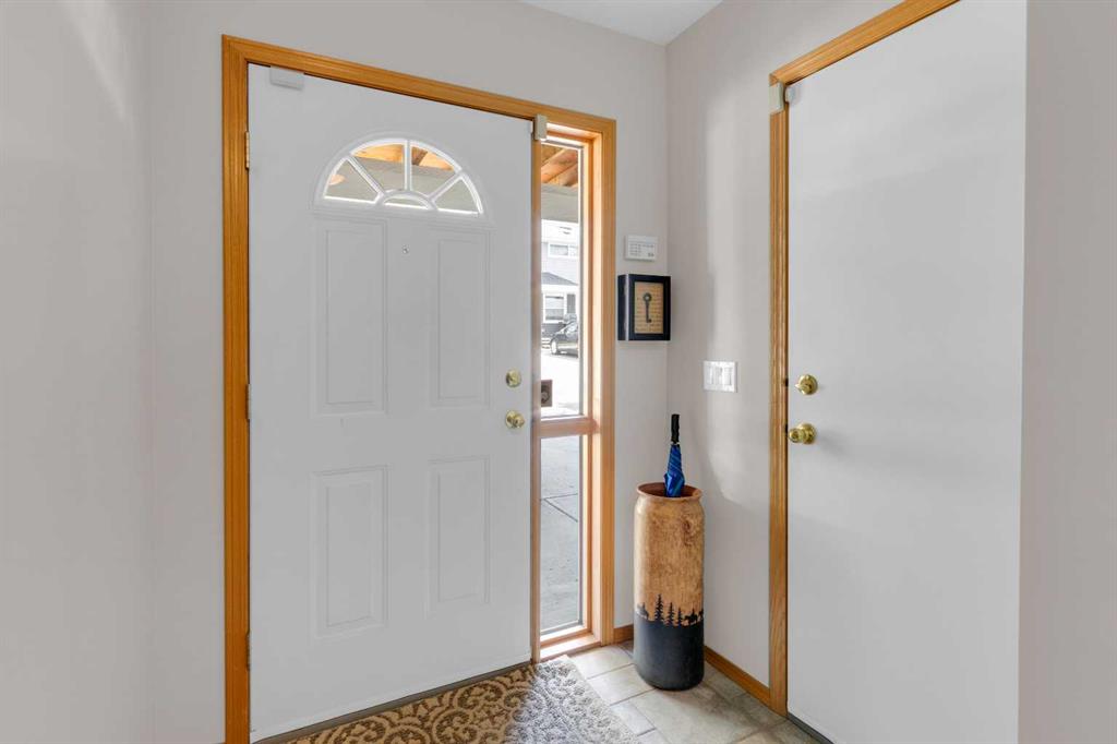 Additional image 5 of 675 Regal Park NE, Calgary, AB, T2E 0S6