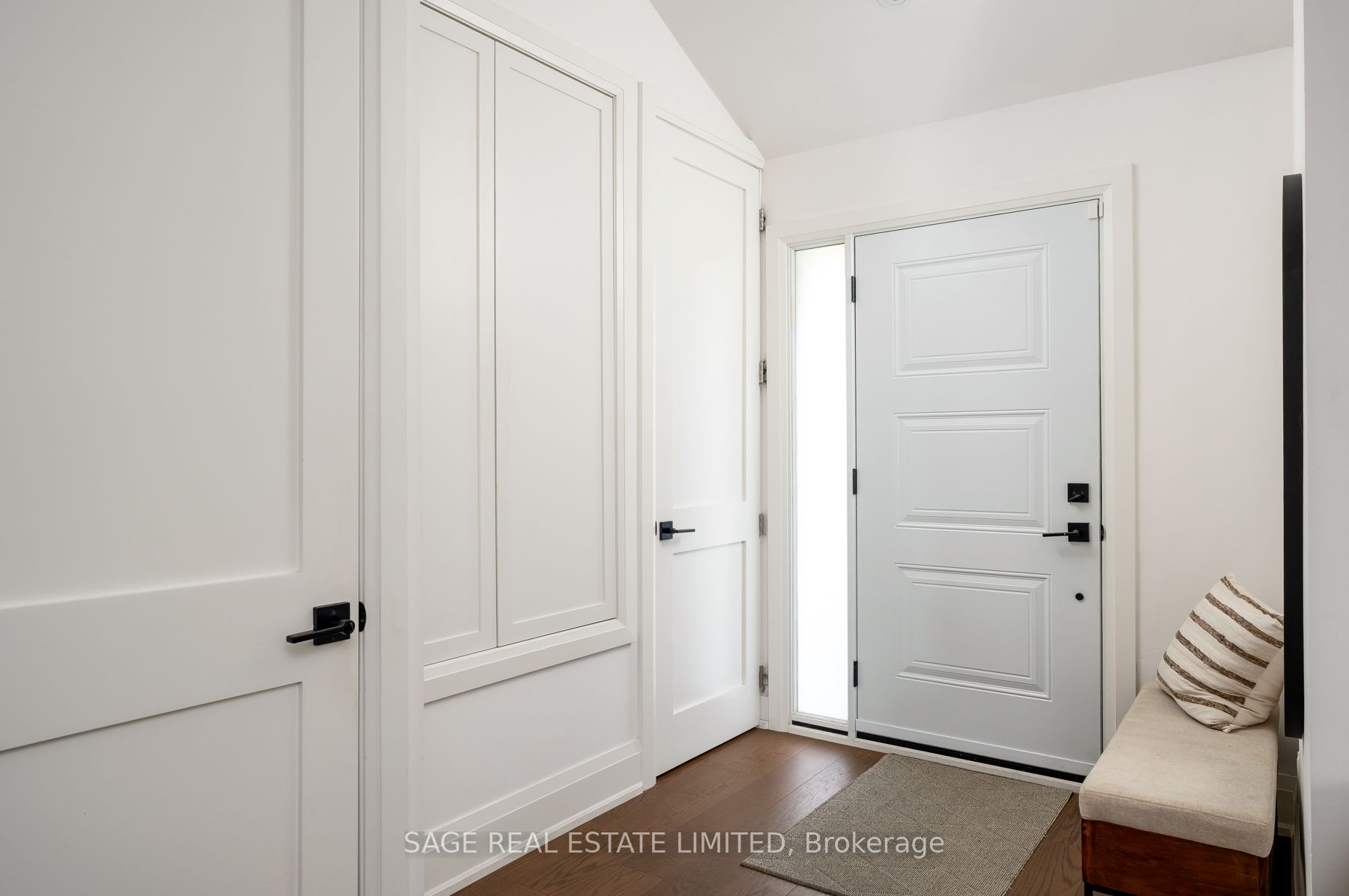Additional image 2 of 7 Rathgar Avenue, Toronto, ON, M9C 2E7