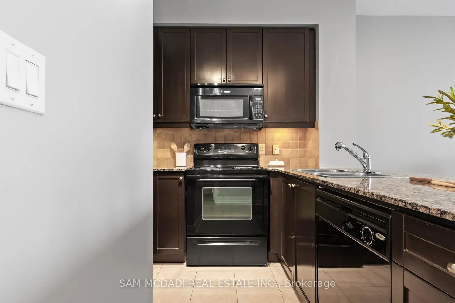 Additional image 6 of 80 Absolute Avenue 1805