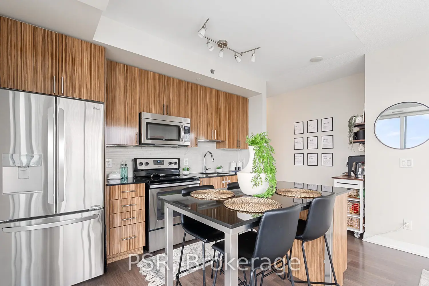 Additional image 4 of 225 Sackville Street 2503
