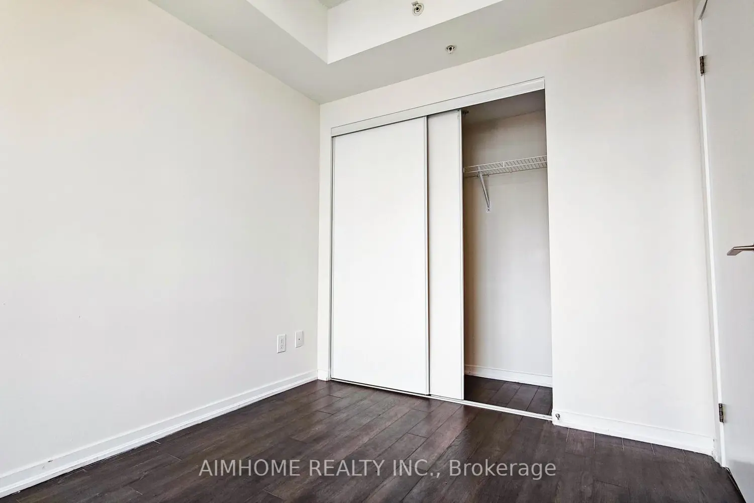 68 Abell Street 1107 photo 3