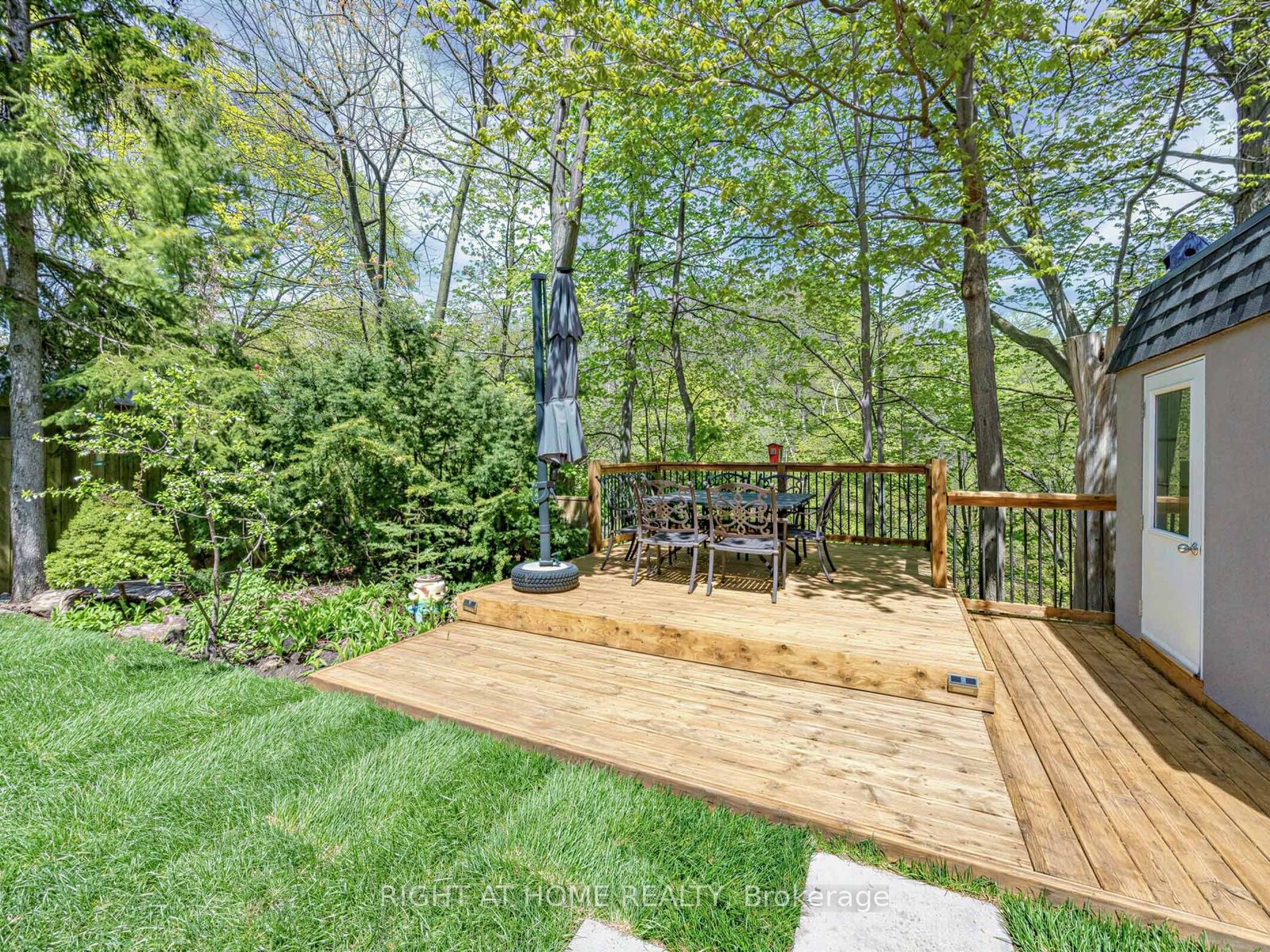 Additional image 3 of 76 Ferris Rd Road, Toronto, ON, M4B 1G4