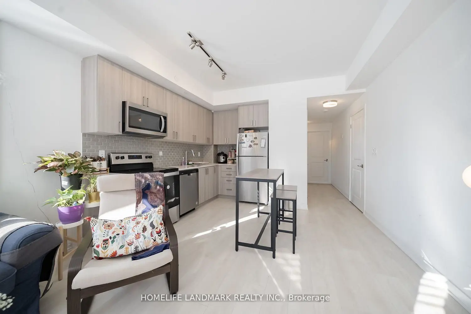Additional image 10 of 4015 Hickory Drive #2