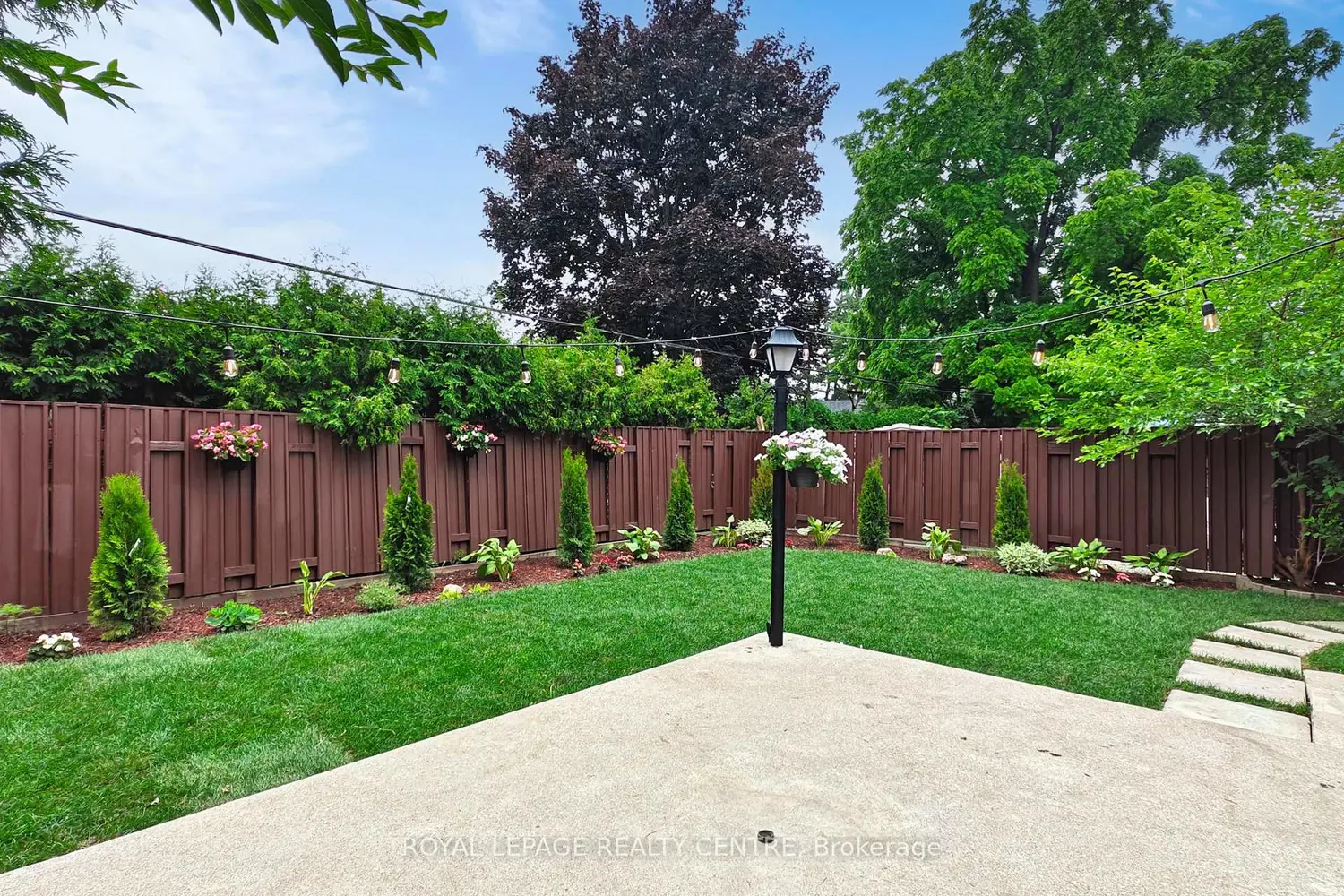 Additional image 10 of 776 Garth Street