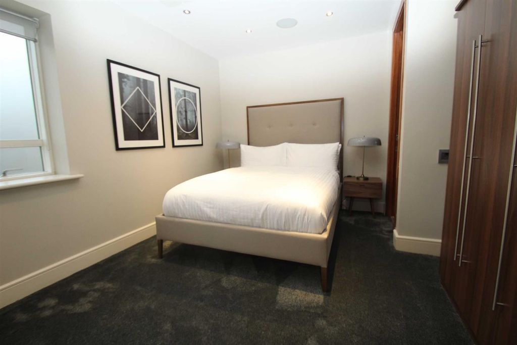 Additional image 7 of 3 bed flat to rentCornhill, Park Road, Bowdon WA14