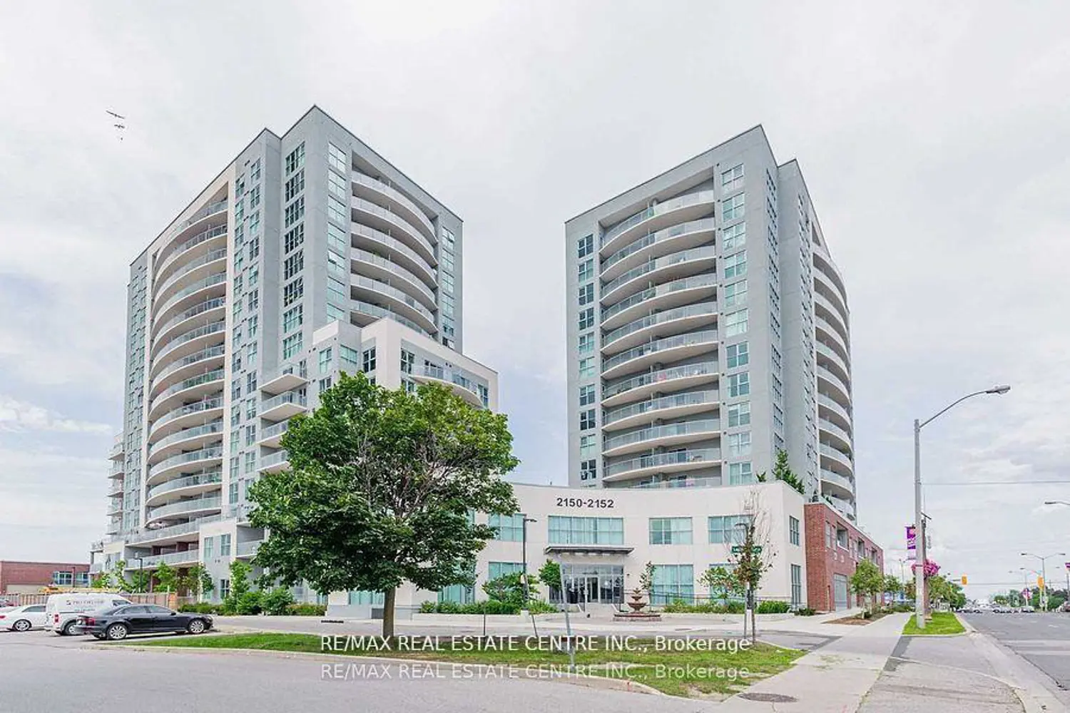 2150 Lawrence Avenue 102
