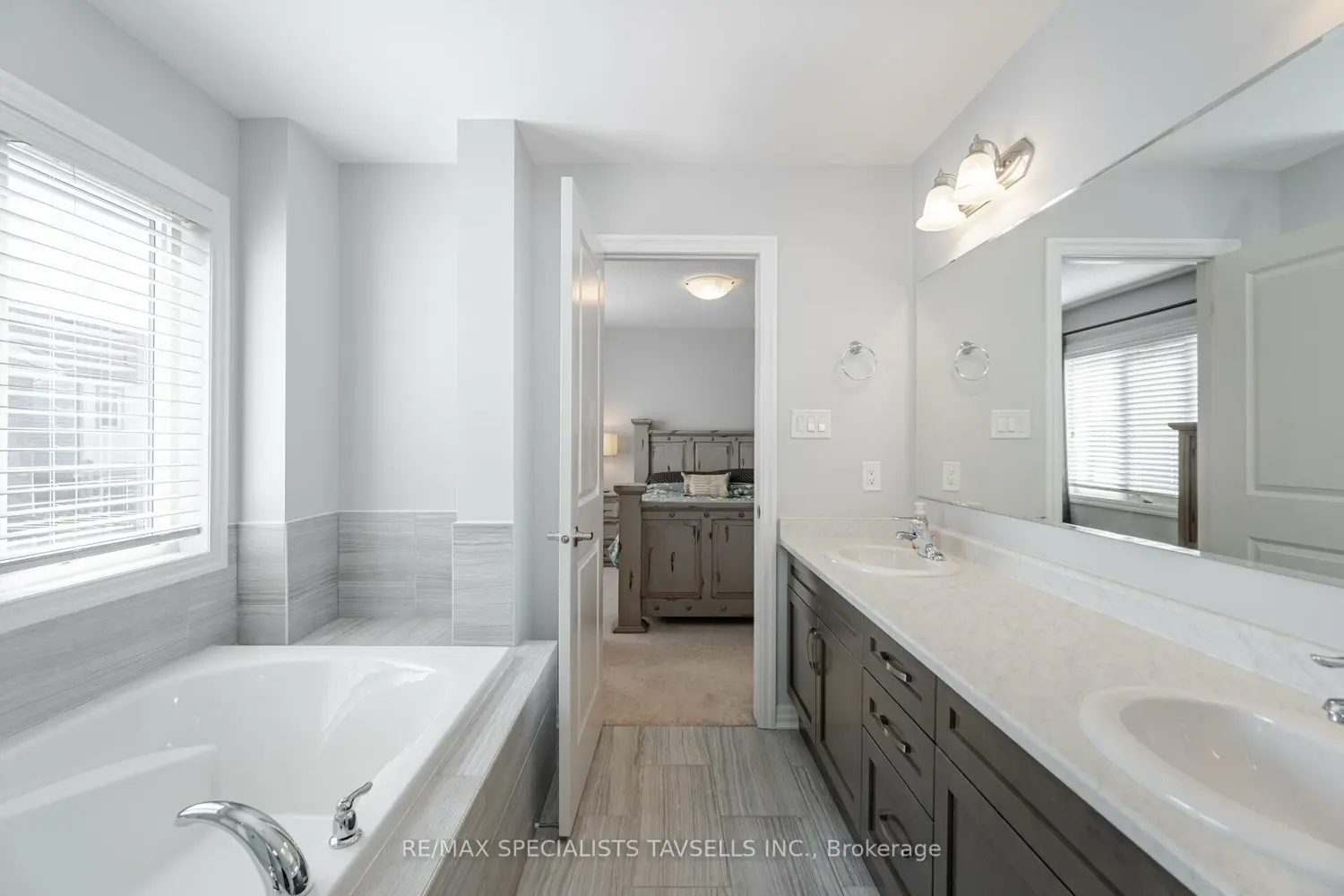 Additional image 11 of 13 Lothbury Drive
