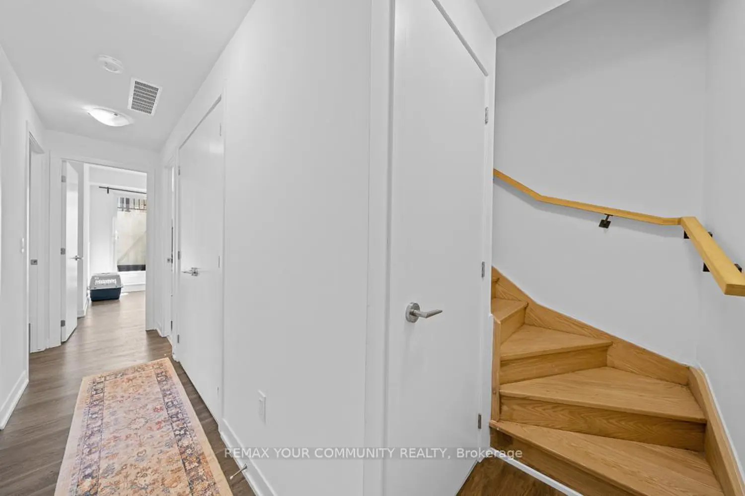 Additional image 13 of 5 Steckley House Lane 716