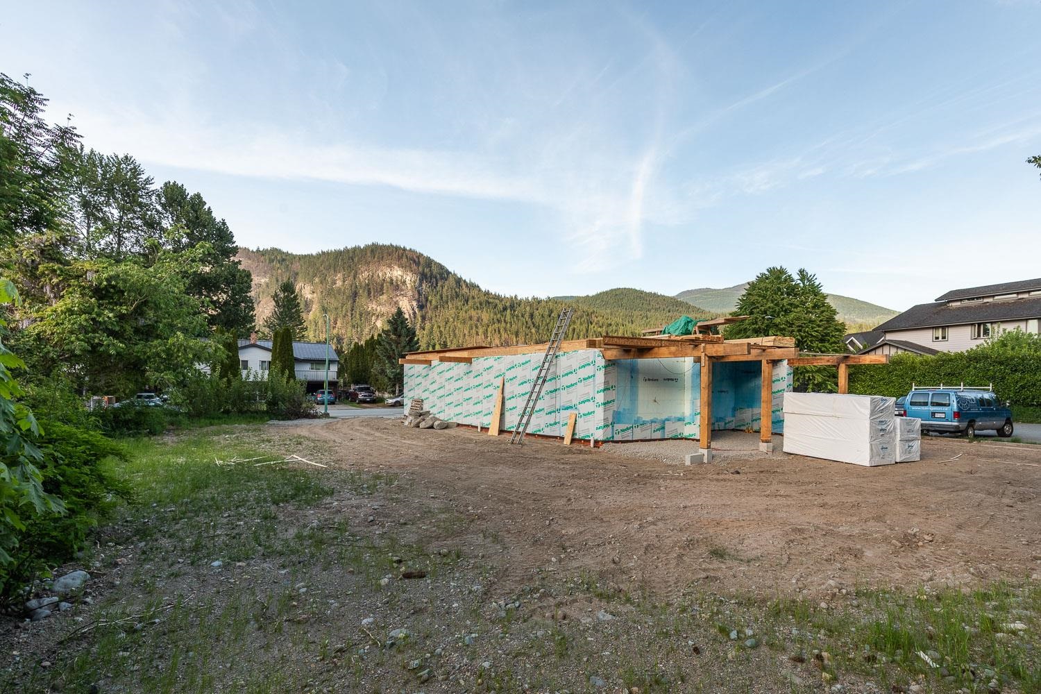 Additional image 4 of 1583 Eagle Run Drive, Squamish, BC, V8E 1M1