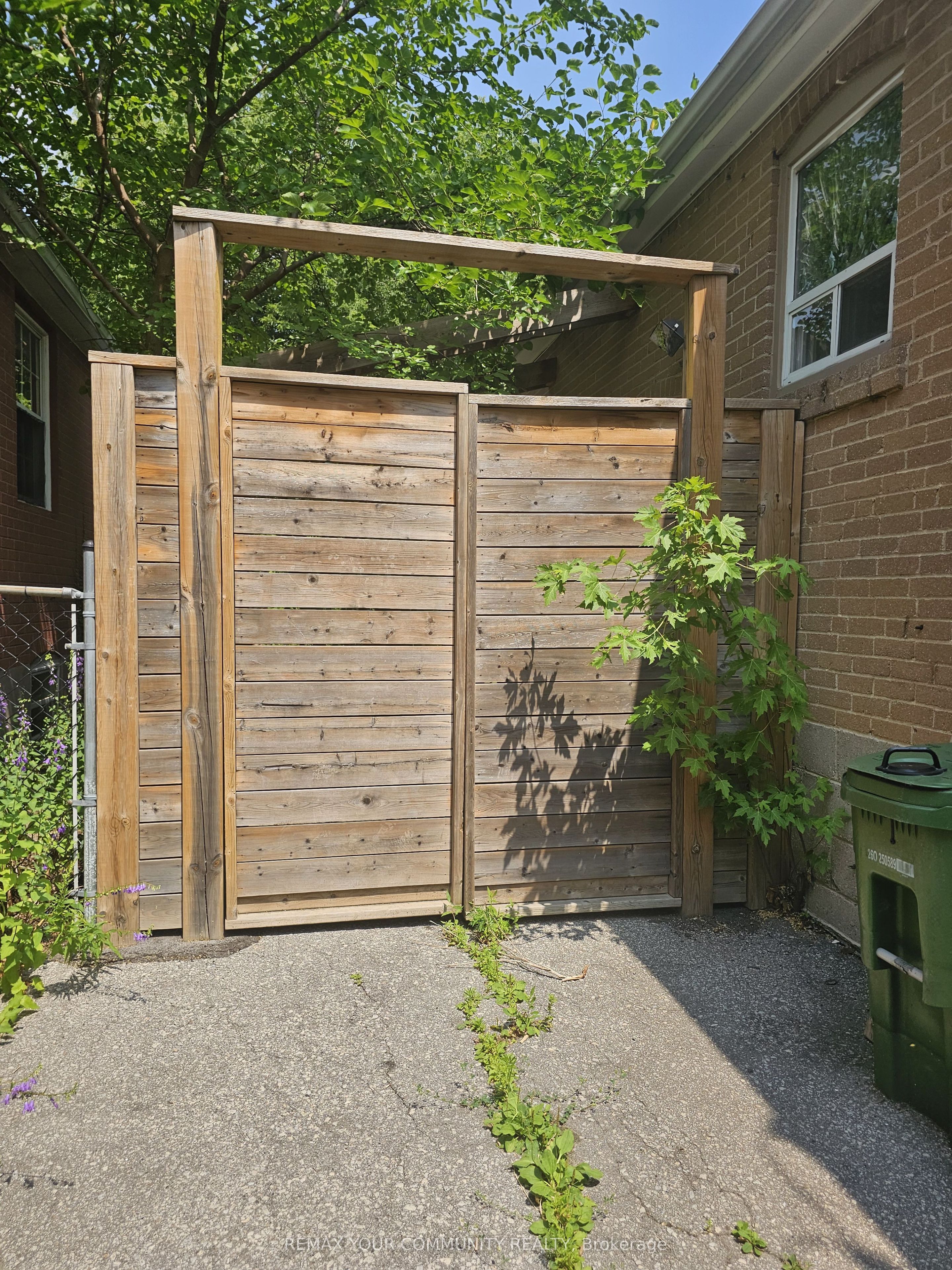 Additional image 2 of Basement-222 Patricia Avenue, Toronto, ON, M2M 1J5