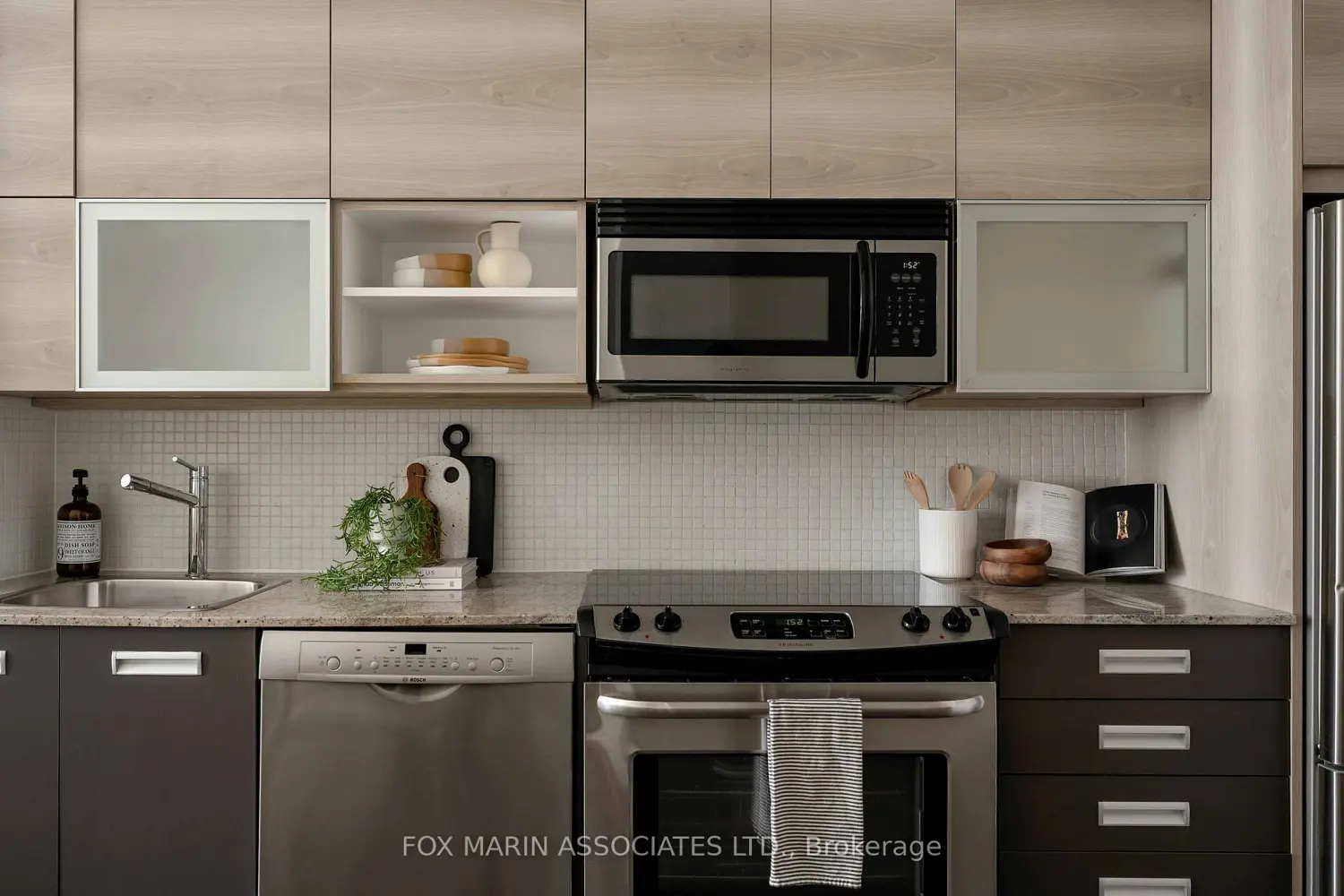 Additional image 2 of 380 Macpherson Avenue 430