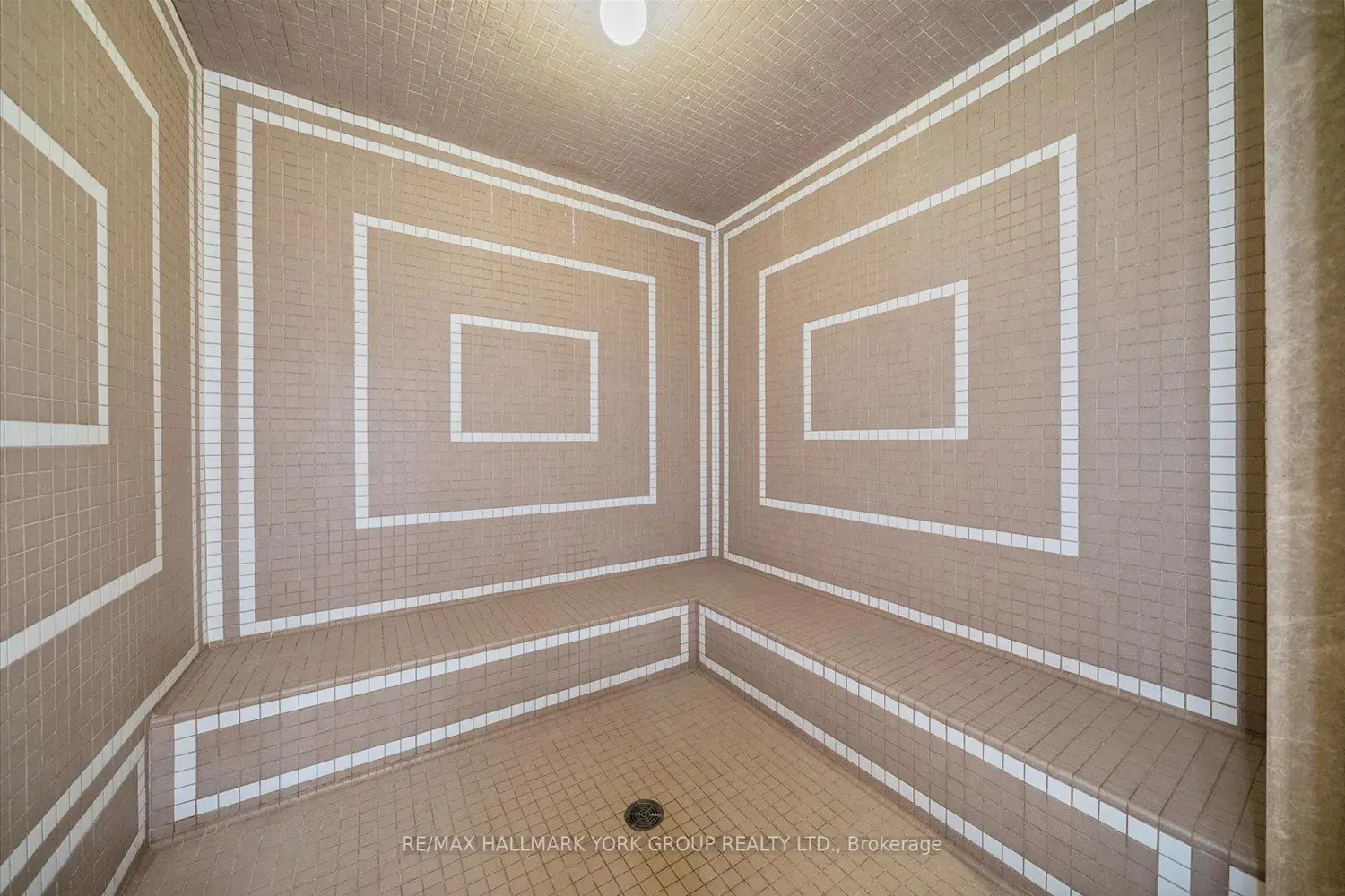Additional image 8 of 9245 Jane Street 1601