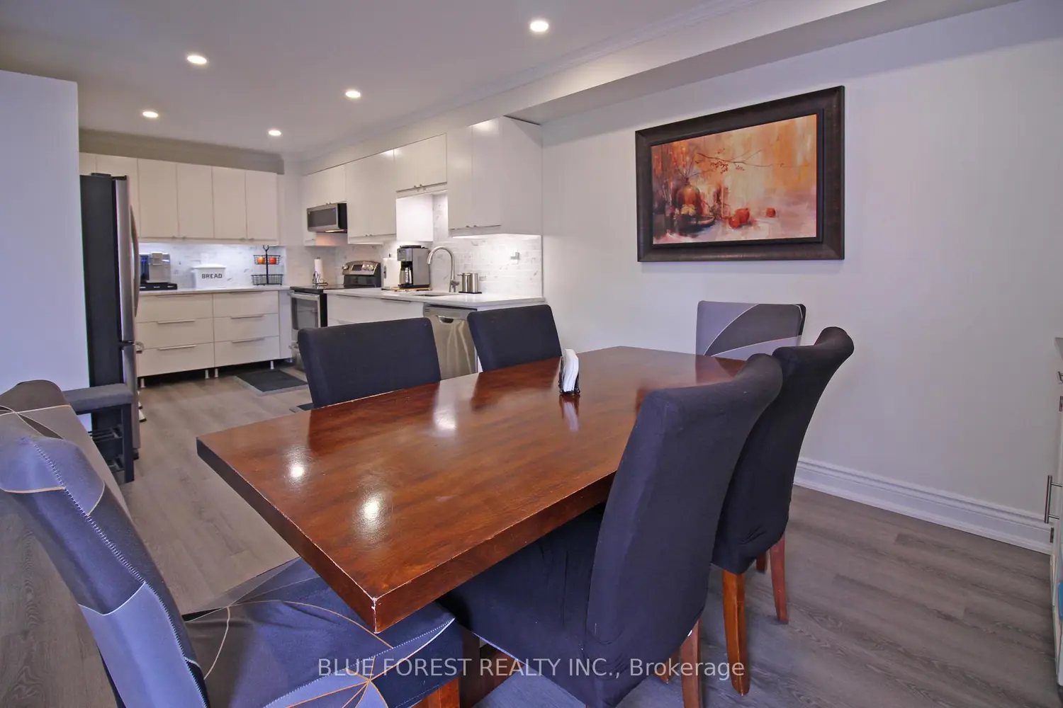 Additional image 6 of 590 Millbank Drive 8