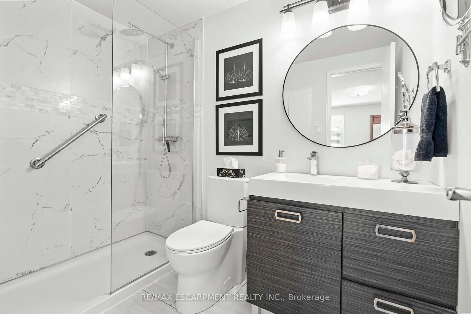 Additional image 10 of 2272 Mowat Avenue 56