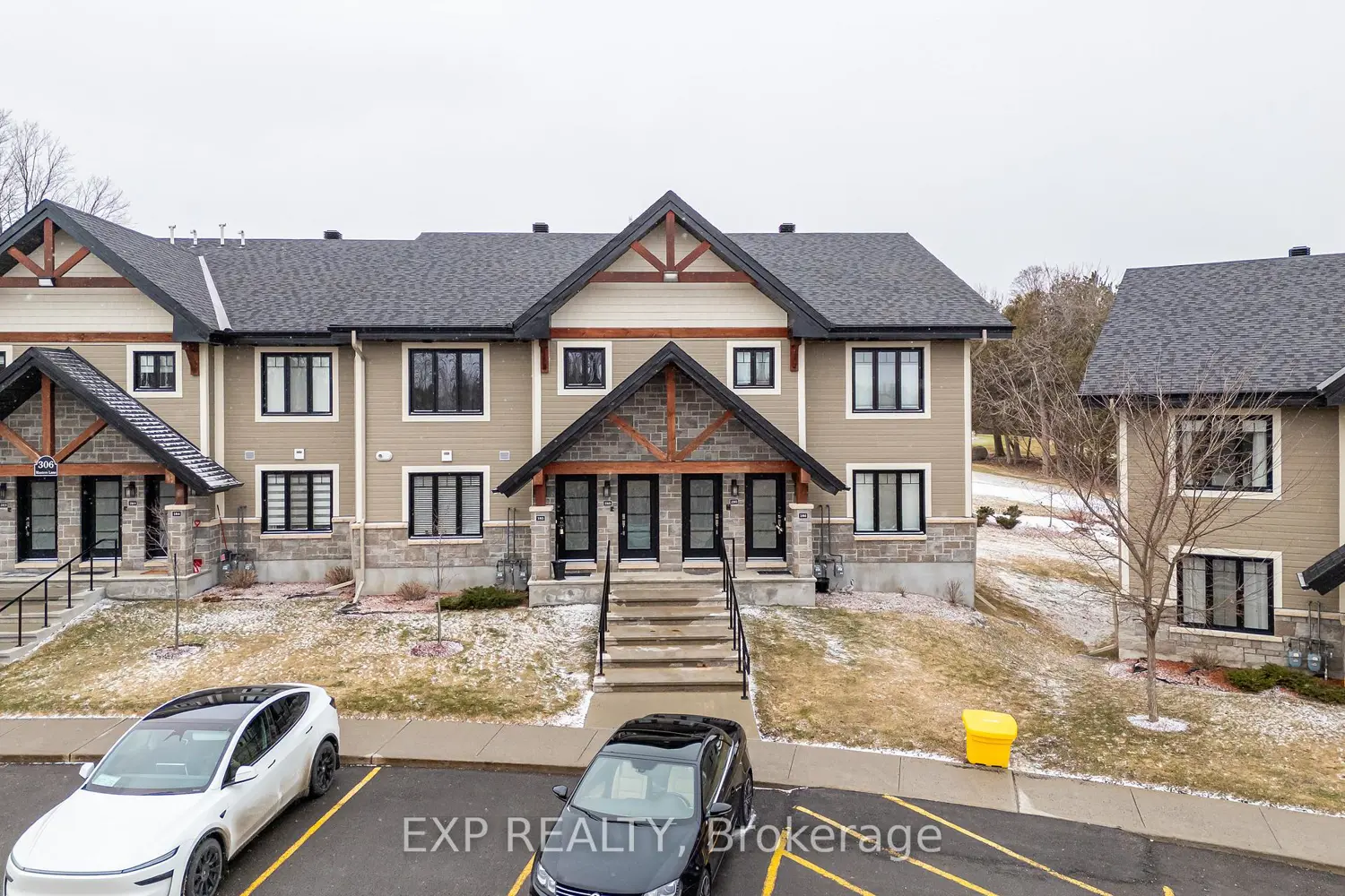 306 Masters Lane 285