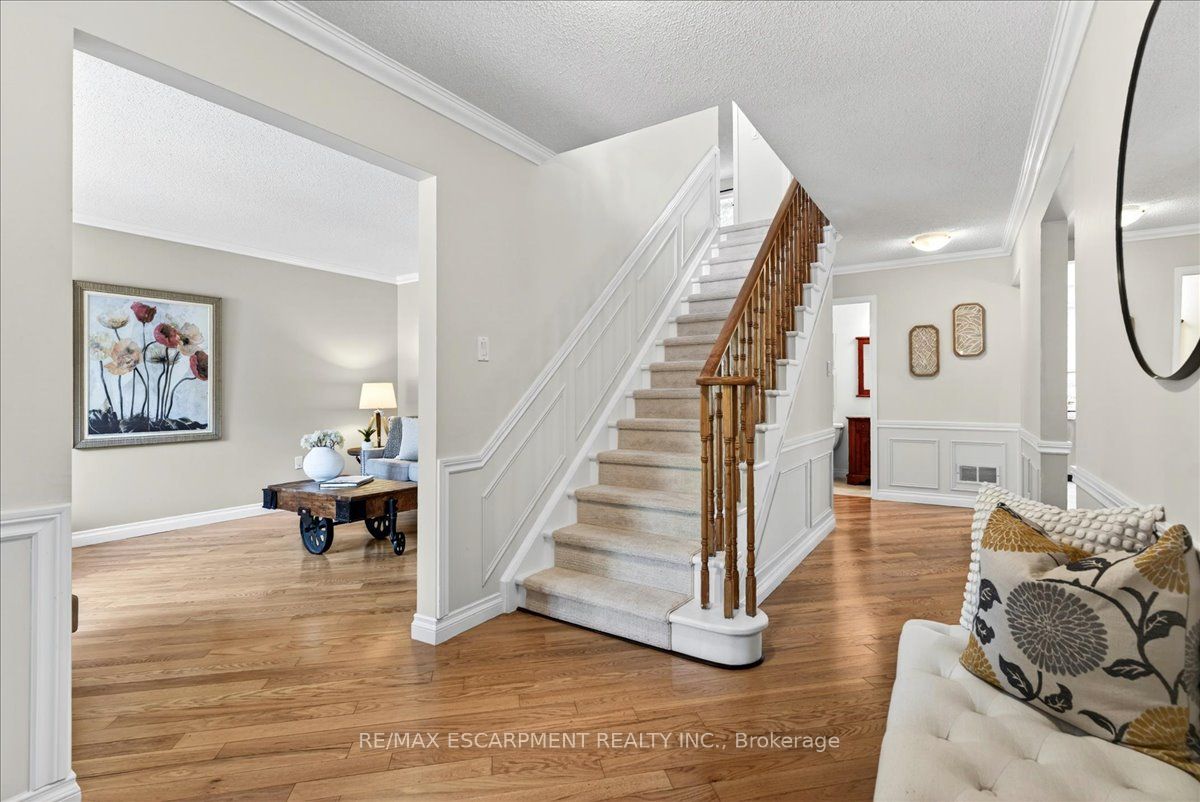 Additional image 6 of 799 Hawkins Crescent, Burlington, ON, L7S 2C2