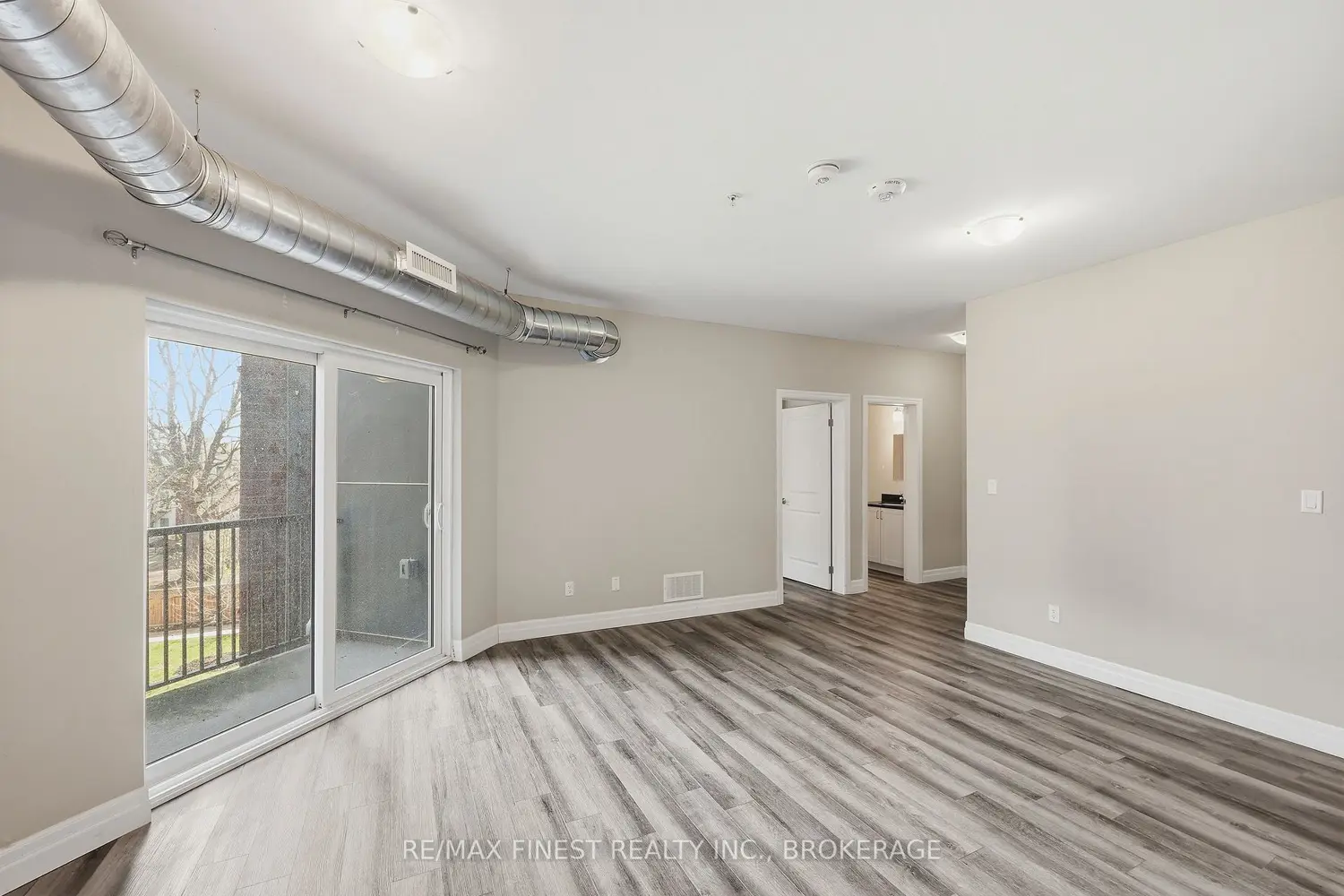 Additional image 10 of 501 Frontenac Street 308